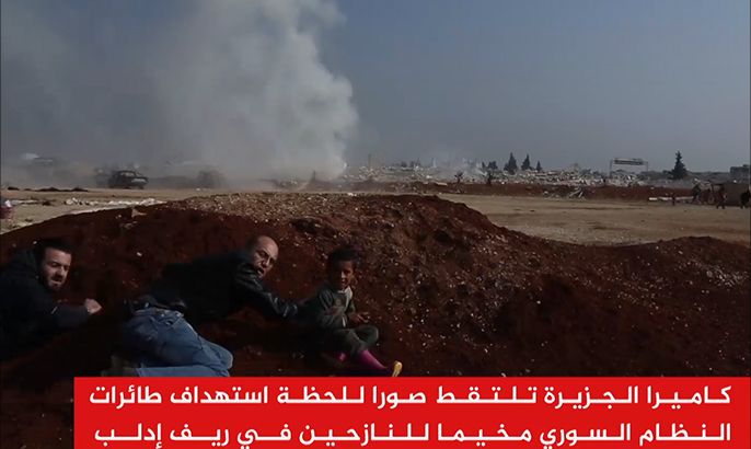 كاميرا الجزيرة توثق استهداف النظام مخيما بإدلب