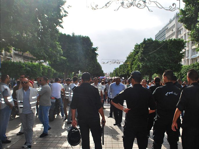 استنفار أمني مع تزايد الاحتجاجات بالشارع التونسي