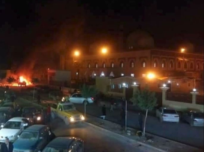 انفجار سيارة مفخخة مركونة بجانب مسجد بيعة الرضوان في بنغازي