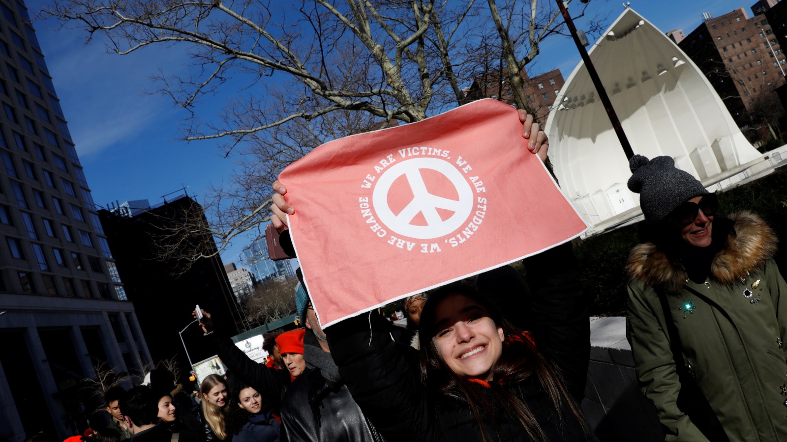 جانب من احتجاجات طلاب نيويورك ضد حمل السلاح في المدارس