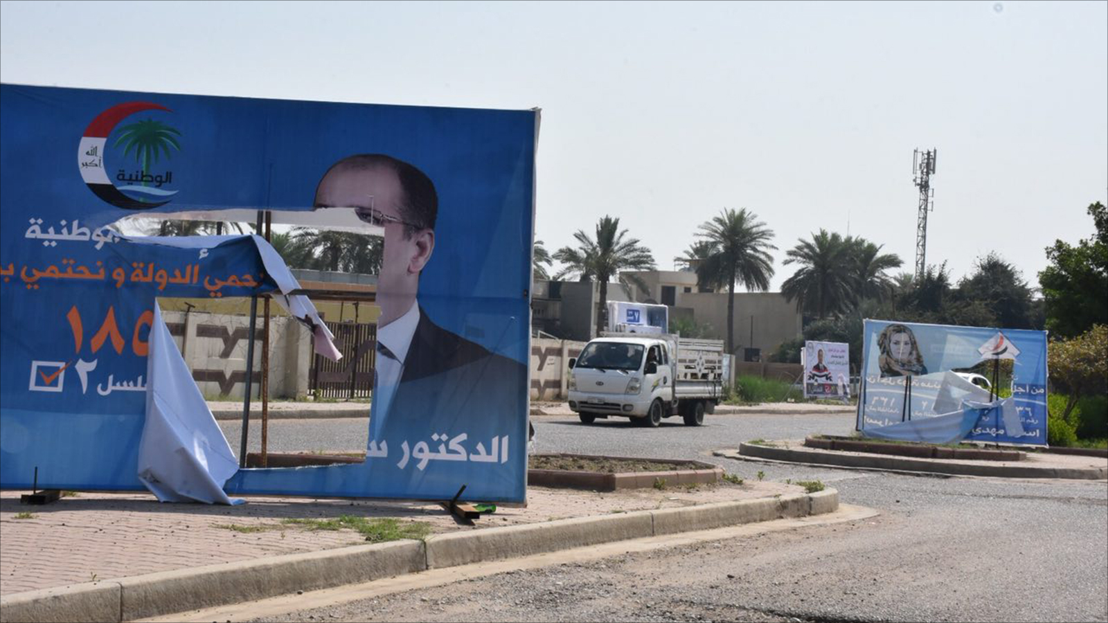 ‪جانب من الدعاية الانتخابية للمرشحين في بغداد‬  (الجزيرة)