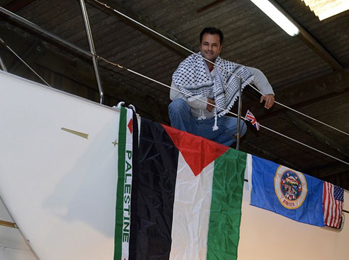 نبيل عمرة أول فلسطيني يبحر حول العالم تحت راية فلسطين