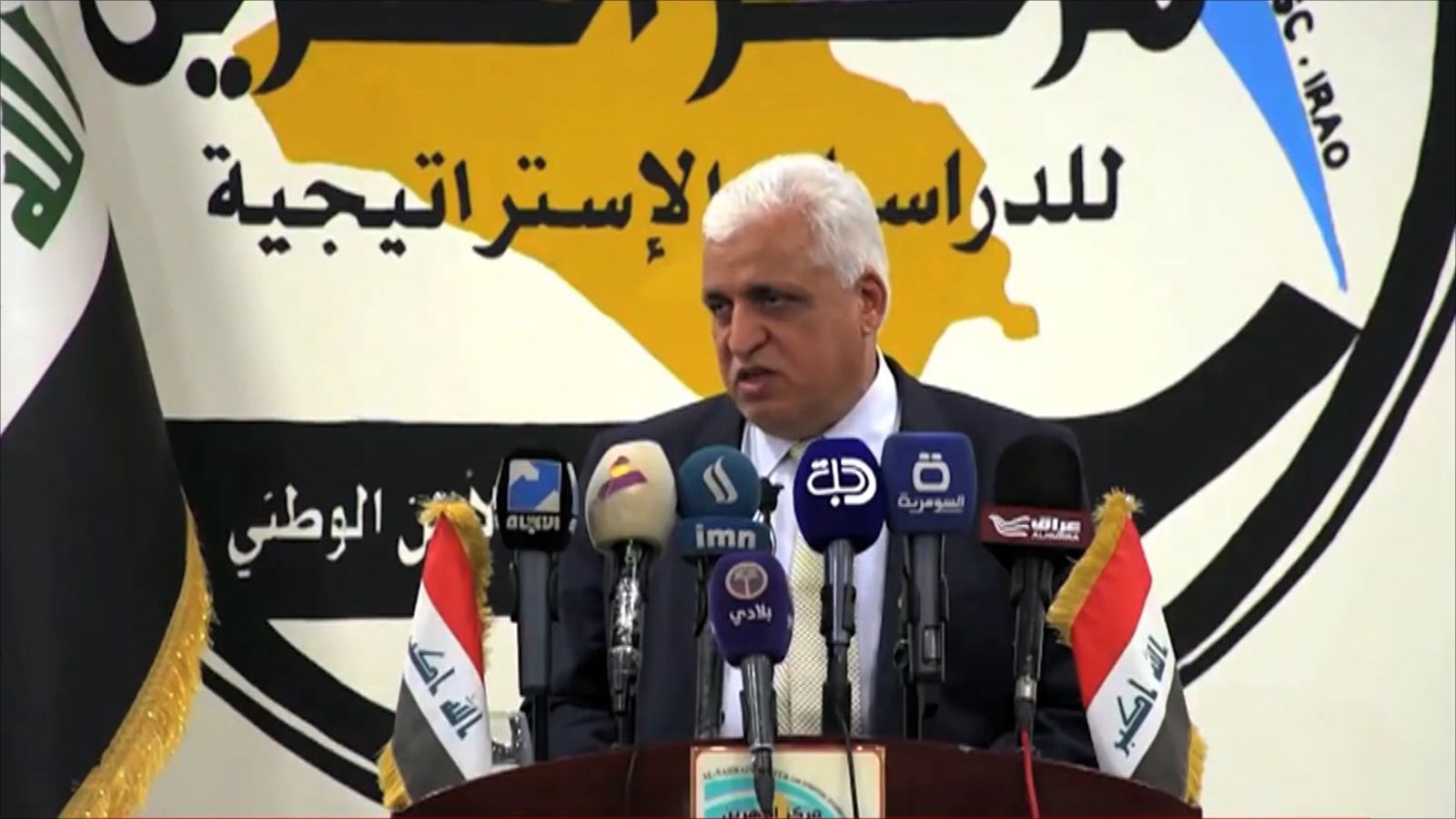 مصادر تحدثت عن احتمال ترشيح الفياض بديلا لرئاسة الحكومة المقبلة (الجزيرة)