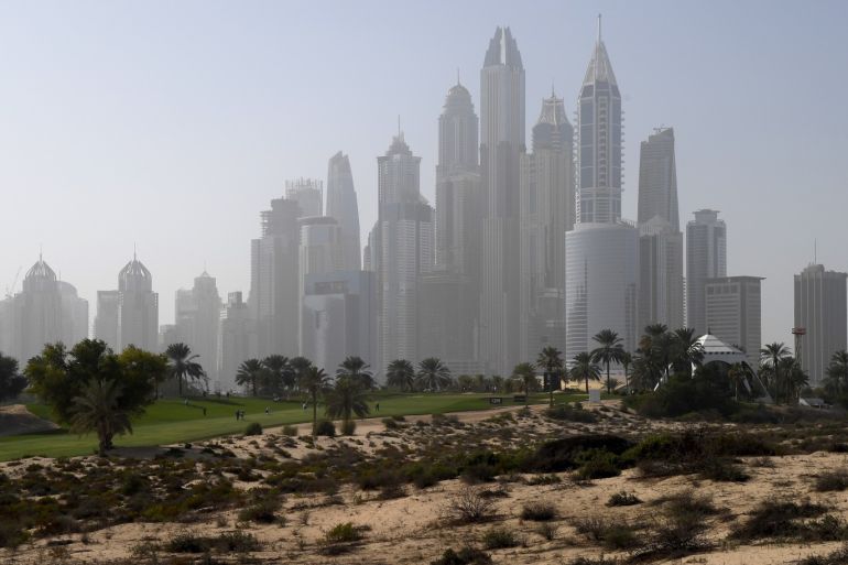 DUBAI, UNITED ARAB EMIRATES - JANUARY 24: A general view of the 8th hole during the pro-am event prior to the Omega Dubai Desert Classic at Emirates Golf Club on January 24, 2018 in Dubai, United Arab Emirates. (Photo by Ross Kinnaird/Getty Images)