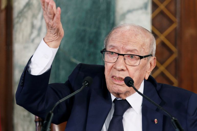 Tunisian President Beji Caid Essebsi speaks during a news conference at the Carthage Palace in Tunis, Tunisia November 8, 2018. REUTERS/Zoubeir Souissi