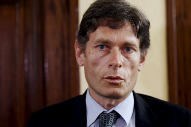 Tom Malinowski, U.S. assistant secretary of state for democracy, human rights and labor, addresses the media after meeting Burundi President Pierre Nkurunziza at the State House in Bujumbura, Burundi April 30, 2015. Malinowski told Nkurunziza, on Thursday that the east African country risks boiling over if it stifles political opposition, as protests against the president entered a fifth day. Malinowski arrived in Burundi on Wednesday to try to help halt escalating unrest and defuse the country's biggest crisis in years, set off by Nkurunziza's decision to seek a third term in office. REUTERS/Thomas Mukoya
