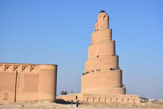 5- يعد جامع سامراء الكبير ومئذنة الملوية أحد أبرز آثار الخليفة المتوكل - الجزيرة نت