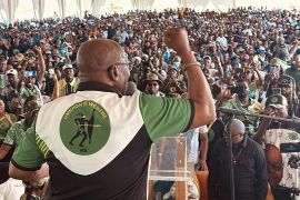 أدى دعم الرئيس الجنوب أفريقي السابق جاكوب زوما للحزب الجديد &quot;رمح الأمة&quot; إلى تعليق عضويته في حزب المؤتمر الحاكم (مواقع التواصل)