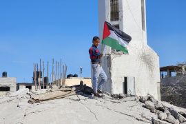 دمرت قوات الاحتلال زهاء ألف مسجد كليا وجزئيا منذ اندلاع الحرب على قطاع غزة في أكتوبر من العام الماضي-رائد موسى-رفح-الجزيرة نت