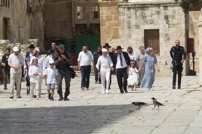 القدس - مئات المستوطنين يقتحمون المسجد الأقصى في ثالث أيام عيد الفصح العبري - خاص بالجزيرة نت ٢٥ أبريل ٢٠٢٤