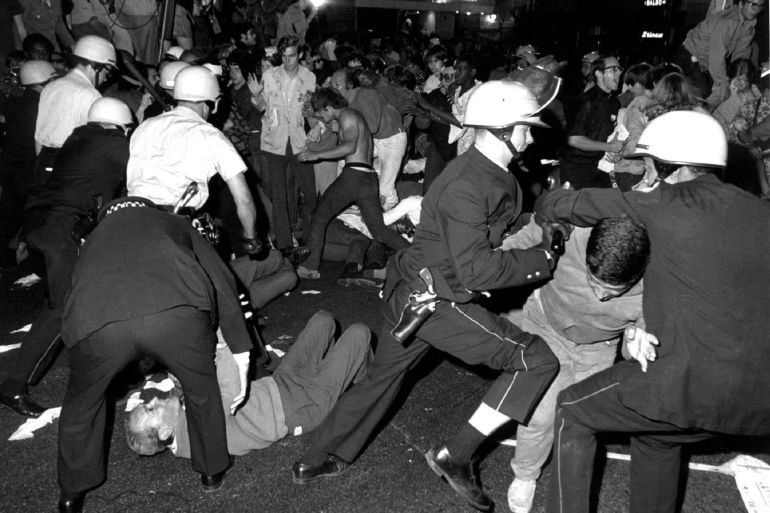 A melee breaks out between police and demonstrators near the Conrad Hilton Hotel on Chicago's Michigan Avenue during the Democratic National Convention on Aug. 28, 1968. (Bettman / Getty Images)
