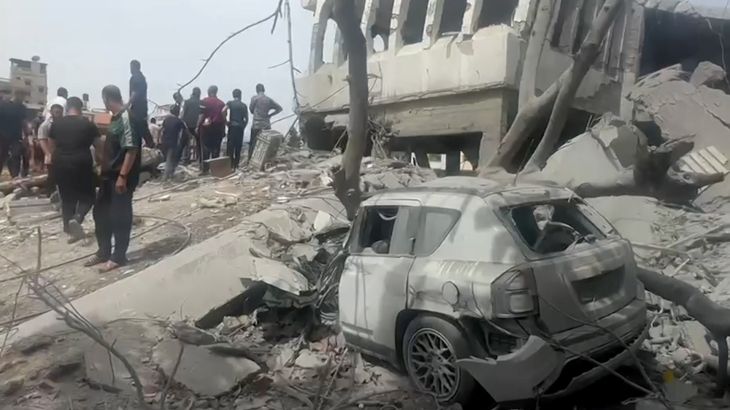 يضم نازحين.. الاحتلال يقصف مبنى تابعا للصليب الأحمر وسط غزة
