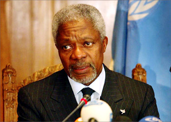 United Nations Secretary-General Kofi Annan holds a news conference after his meeting with the Greek Cypriotic leader Papadopoulos and Turkish Cypriotic leader Denktash in the Peace Palace, The Hague, March 10, 2003. Annan warned on Monday the legitimacy of military action taken against Iraq without U.N. Security Council backing would be "seriously impaired". REUTERS/Paul Vreeker