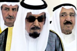 afp - The Emir of Kuwait Sheikh Jaber al-Ahmad al-Sabah (L), and Prime Minister Sheikh Sabah al-Ahmad al-Sabah