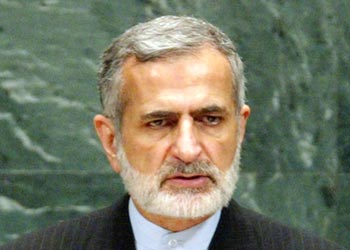 f: Iran's Foreign Minister Kamal Kharrazi speaks during the United Nations General Assembly 58th Session at the United Nations Headquarters in New York 25 September, 2003.
