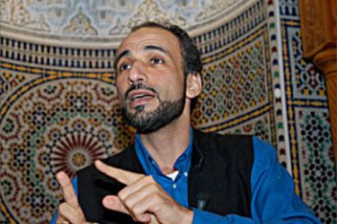f / Swiss intellectual Tarik Ramadan speaks