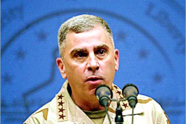 (F_FILES)-US General John Abizaid, the head of the Central Command, speaks during