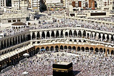 العالم الإسلامي يحتفل بعيد الفطر السبت والأحد