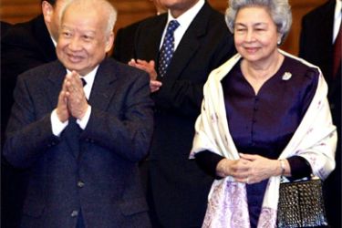 Cambodia's King Norodom Sihanouk (L) and Queen Norodom Monineth attend a reception in Beijing September 30, 2004.