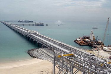 f_A picture shows 23 February 2005 the largest and most advanced pier in the