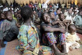 f_Children from a poor suburb of Ouagadougou watch a documentary
