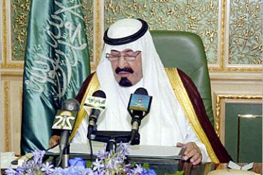 epa000495727 Saudi King Abdullah bin Abdel Aziz al-Saud addresses citizens, Riyadh, Saudi Arabia, 03 August 2005. King Abdullah bin Abdel Aziz al-Saud officially assumed the