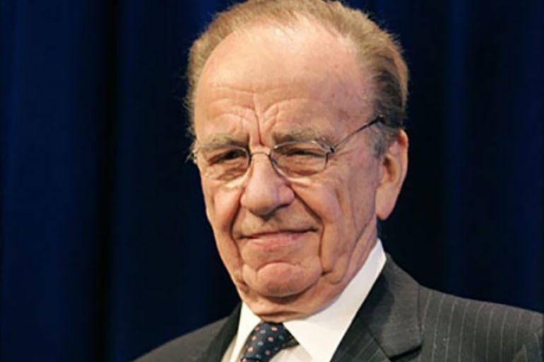 R_News Corp. Chairman Rupert Murdoch attends a news conference after the annual shareholder