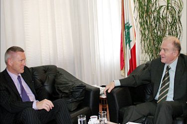 f_Lebanese Justice Minister Charles Rizk meets (R) meets with German magistrate