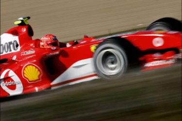 afp - German Ferrari Formula 1driver Michael Schumacher drives, 10 January 2006, during a private test session at the Jerez recetrack in Jerez, southern Spain.