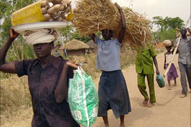 R_Villages flee their homes in northern Uganda village of Alito following fresh attacks from the Lords