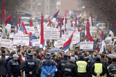 Kosovo Serbs in the northern part of Kosovska Mitrovica, stage 17 March 2006,