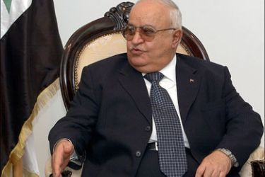 afp - Syrian Prime Minister Mohammed Naji Otri meets with his Tunisian counterpart Mohamed Ghannouchi (not in picture) in Tunis 20 April 2006