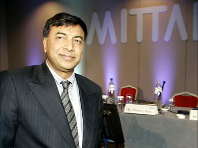 f_Lakshmi Mittal, CEO of Steel giant Mittal Steel is pictured at a meeting in Rotterdam, 09 May 2006. Mittal Steel said on Friday 19 May 2006 that it had raised