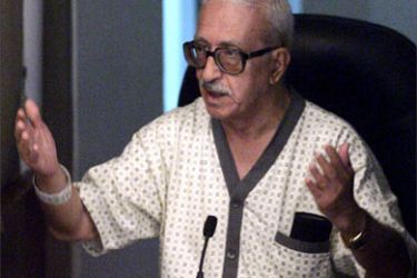 Tareq Aziz testifies for the defence during Saddam's trial held in Baghdad's heavily fortified Green Zone May 24, 2006. The trial of Saddam Hussein and seven others charged with crimes against humanity resumed in Baghdad on Wednesday, with Aziz taking the stand for the ousted president.