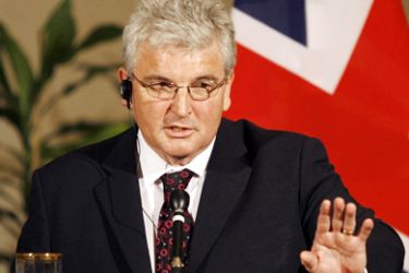 AFP/Britain's Defence Secretary Des Browne gestures during a joint press conference with his Iraqi counterpart Abdel Qader Jassim Mohammed (not seen) in Baghdad 28 August 2006.