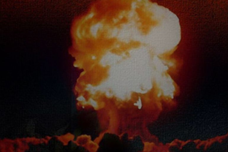 بنرات وتصميم فني تغطية السلاح النووي