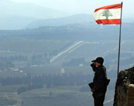 أنان قال إن تحليق الطيران الإسرائيلي يقوض صدقية الأمم المتحدة والجيش اللبناني (الفرنسية)