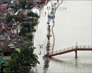 ولاية جوهور الجنوبية كانت أكثر المناطق تضررا من الفيضانات (رويترز)