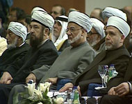 جلسات المؤتمر ناقشت الوضع السياسي في العراق (الجزيرة)