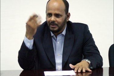 البرلماني الموريتاني - الأستاذ محمد جميل ولد منصور - الجزيرة نت