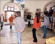 يوم اللغة العربية فرصة لتعزيزانتماء أطفال القدس بمدينتهم (الجزيرة نت)