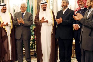 AFP - Saudi Arabia's King Abdullah bin Abdul Aziz (3rd L) and Crown Prince Sultan (L) pose for a group picture with Palestinian leader Mahmud Abbas (2nd L), the exiled leader of the ruling Islamist Hamas movement Khaled Meshaal (3rd R), prime minister Ismail Haniya (2nd R) and Meshaal's