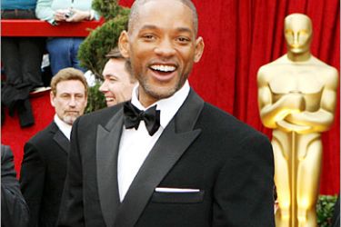 REUTERS /Will Smith, Best Actor nominee for his role in 'The Pursuit of Happyness,' arrives at the 79th Annual Academy Awards in Hollywood, California February 25, 2007. REUTERS/Lucas Jackson (UNITED STATES)