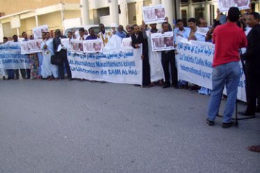 الجزيرة نت: صحفيو موريتانيا يتضامنون مع سامي الحاج- أمين محمد- نواكشوط 2