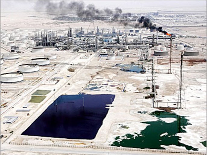 . AFP / An undated handout picture shows a general view of Al-Shamal gas field north of Qatar. Representatives of major gas exporting countries gather in Doha 09 March 2007 to discuss the formation of a gas cartel, an idea which does not appear to be imminent but still causes concern for consumer