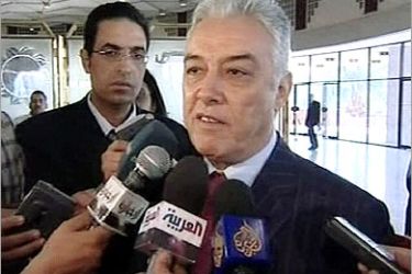 سامح فهمي وزير البترول والثروة المعدنية المصري - الجزيرة -