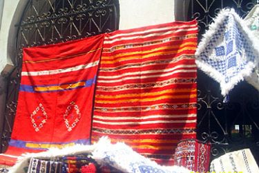 زرابي مغربية معروضة للبيع-السجاد المغربي يستعد للعودة إلى الأسواق العالمية الحسن السرات- الرباط
