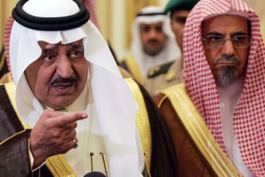 Saudi Interior Minister Prince Nayef bin Abdul Aziz al-Saud (L) and Saudi Shura Council Chairman Saleh bin Abdullah bin Hamid (R) speak with journalists at the Saudi Shura