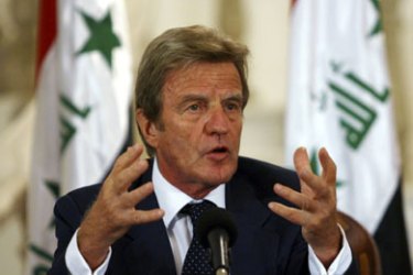 R/ French Foreign Minister Bernard Kouchner speaks in Baghdad August 20, 2007. Kouchner arrived in Baghdad on Sunday on the first visit by a top French official to Iraq since the beginning of the U.S.-led war in 2003 which France vigorously opposed.
