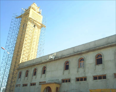 وزارة الأوقاف المغربية قالت إن لديها إستراتيجية لزيادة عدد المساجد (الجزيرة نت-أرشيف)
